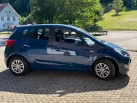 Gebraucht Hyundai ix20 90 PS (66 kW) 2017 Blau Kleinwagen
