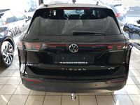 Neu VW Tiguan Life 150 PS (110 kW) 2025 Grenadillschwarz SUV