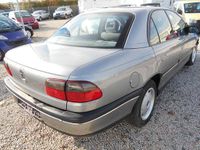 Gebraucht Opel Omega 116 PS (85 kW) 1995 Grau metallic Limousine