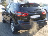 Gebraucht Nissan Qashqai Acenta 116 PS (85 kW) 2018 Schwarz SUV
