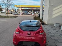 Gebraucht Hyundai Veloster Style 140 PS (102 kW) 2012 Rot Coupé
