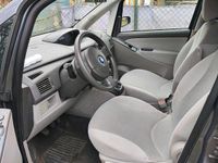 Gebraucht Fiat Idea 90 PS (66 kW) 2004 Silber Van / Kleinbus