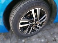 Gebraucht Peugeot 208 Allure 101 PS (74 kW) 2022 Lackierung vertigoblau Kleinwagen