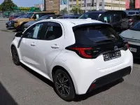 Gebraucht Toyota Yaris Basis 116 PS (85 kW) 2022 Schneeweiß Kleinwagen