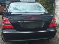 Gebraucht Mercedes E270 175 PS (128 kW) 2002 Blau Limousine