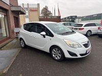 Gebraucht Opel Meriva Active 101 PS (74 kW) 2013 Casablancaweiss/glacier/arctic Van / Kleinbus