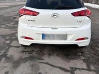 Gebraucht Hyundai i20 Edition 84 PS (61 kW) 2016 Weiß Kleinwagen