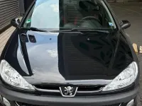 Gebraucht Peugeot 206 67 PS (49 kW) 2008 Schwarz Kleinwagen