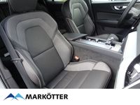 gebraucht Volvo V60 Kombi Plus Dark B4 Benzin EU6d/ H&K/Licht-Paket