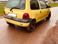 Gebraucht Renault Twingo 58 PS (42 kW) 2002 Gelb Kleinwagen