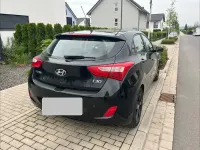 Gebraucht Hyundai i30 Classic 99 PS (72 kW) 2013 Schwarz Limousine