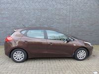 Gebraucht Kia Ceed Attract 99 PS (72 kW) 2013 Braun Kleinwagen