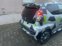 Gebraucht Peugeot 107 68 PS (50 kW) 2011 Silber Kleinwagen