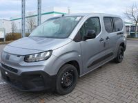 Neu Fiat Doblò 131 PS (96 kW) 2026 Grau Van / Kleinbus