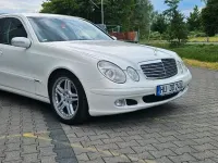 Gebraucht Mercedes E240 177 PS (130 kW) 2002 Weiß Limousine