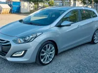 Gebraucht Hyundai i30 110 PS (80 kW) 2013 Grau Kombi