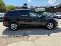 Usado Kia Ceed 125 CV (91 kW) 2011 Negro Utilitario