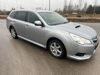 Gebraucht Subaru Legacy 150 PS (110 kW) 2013 Silber Kombi