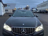 Gebraucht Mercedes E350 AMG line 258 PS (189 kW) 2016 Schwarz Limousine