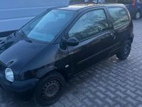 Second-hand Renault Twingo 58 CP (42 kW) 2006 Negru Hatchback