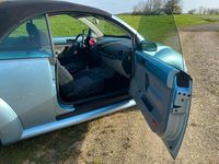 Gebraucht VW New Beetle 100 PS (73 kW) 2004 Blau Kleinwagen