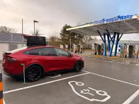 Gebraucht Tesla Model X 567 kW (772 PS) 2016 Rot SUV