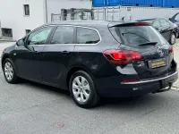 Używany Opel Astra 136 KM (100 kW) 2016 Czarny Sedan/Limuzyna
