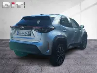 Gebraucht Toyota Yaris Hybrid 131 PS (96 kW) 2025 Shimmering silver (metallic) SUV