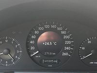 Gebraucht Mercedes E220 Classic 150 PS (110 kW) 2001 Silber Limousine