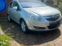 Gebraucht Opel Corsa 90 PS (66 kW) 2008 Silber Kleinwagen