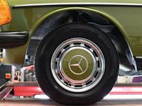 Gebraucht Mercedes 200 109 PS (80 kW) 1982 Grün Limousine