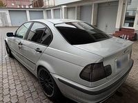 Gebraucht BMW 318 118 PS (86 kW) 1998 Silber Limousine
