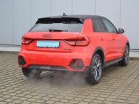 Gebraucht Audi A1 Ambiente 150 PS (110 kW) 2023 Misanorot perleffekt (metallic) SUV