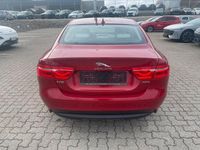 Gebraucht Jaguar XE Prestige 200 PS (147 kW) 2015 Rot Limousine