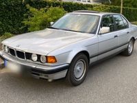 Second-hand BMW 750 407 CP (299 kW) 1989 Argintiu Berlinǎ