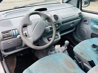 Gebraucht Renault Twingo 59 PS (43 kW) 2004 Silber Kleinwagen