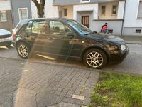 Gebraucht VW Golf IV 115 PS (84 kW) 2002 Schwarz Kleinwagen