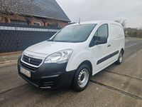 Gebraucht Peugeot Partner Premium 99 PS (72 kW) 2018 Weiß Van / Kleinbus
