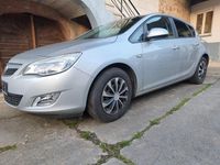 Gebraucht Opel Astra Selection 116 PS (85 kW) 2011 Silber Limousine