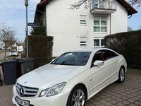 Gebraucht Mercedes E350 AMG 231 PS (169 kW) 2009 Weiß Coupé