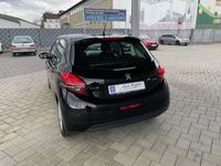 gebraucht Peugeot 208 PureTech 82 Active