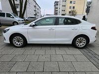 Gebraucht Hyundai i30 140 PS (102 kW) 2020 Weiß Limousine