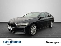 Neu Skoda Superb Selection 204 PS (150 kW) 2025 Grau Kombi