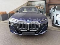 Gebraucht BMW M760e Performance 581 PS (427 kW) 2024 Blau Limousine