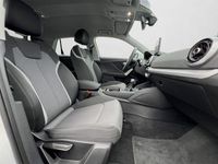 Gebraucht Audi Q2 Ambiente 150 PS (110 kW) 2025 Arkonaweiß SUV