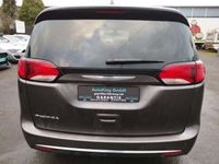 Gebraucht Chrysler Pacifica Touring 287 PS (211 kW) 2020 Asphaltgrau SUV