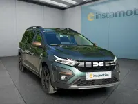 Gebraucht Dacia Jogger Extreme 94 PS (69 kW) 2023 Grün Van / Kleinbus