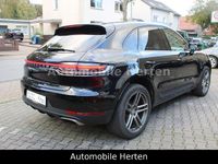 Gebraucht Porsche Macan 245 PS (180 kW) 2019 Tiefschwarzmetallic SUV