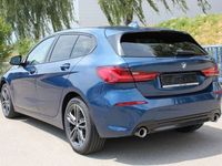 Gebraucht BMW 120 Sport Line 190 PS (139 kW) 2021 Blau Kleinwagen