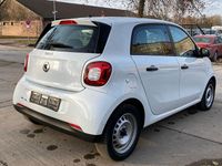 Gebraucht Smart ForFour Electric Drive 60 kW (82 PS) 2020 Weiß Limousine